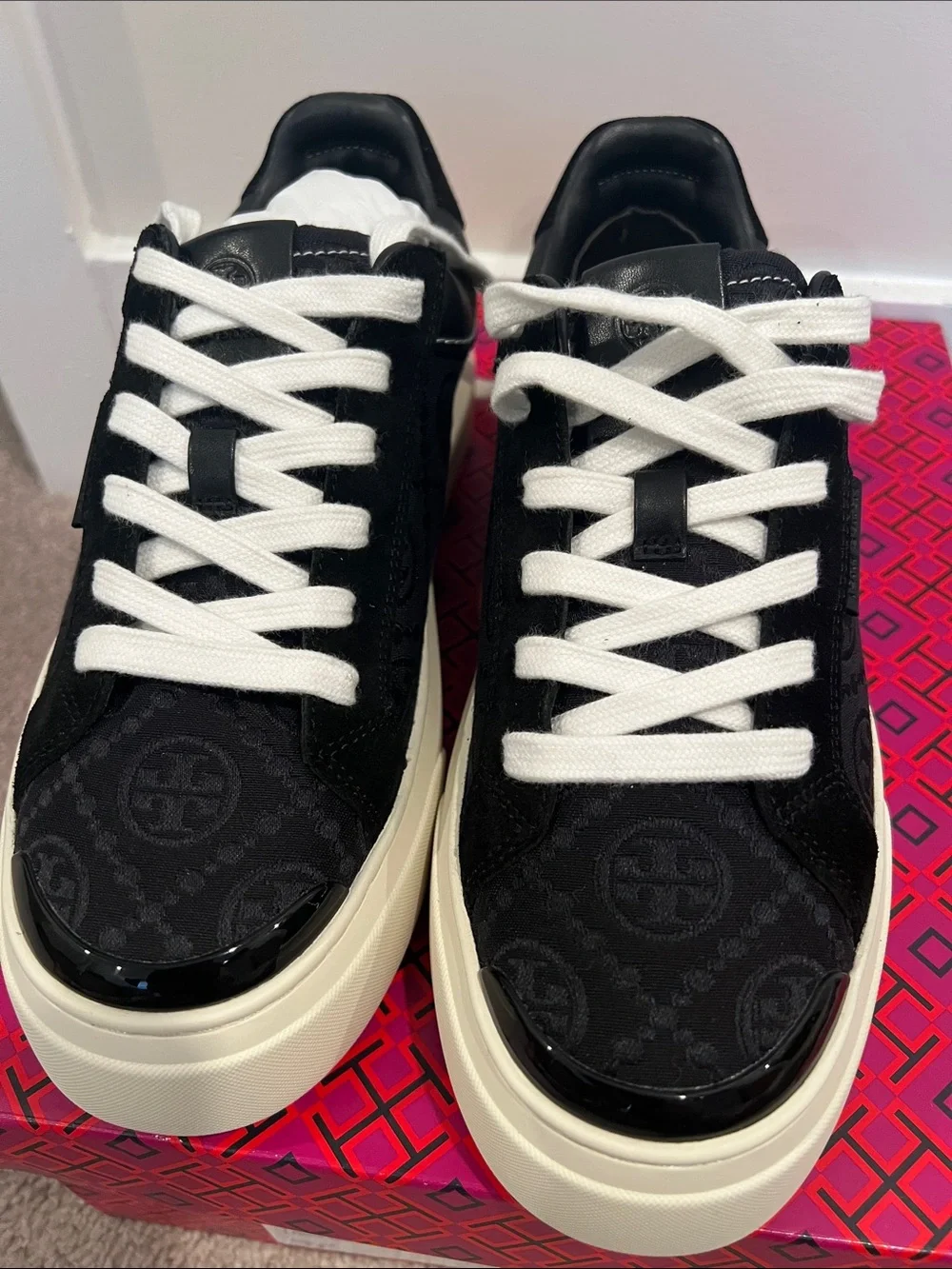 Tory Burch Kids Black and White Logo-Embossed Platform Sneaker